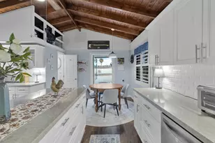 38 Pirates Dr, Key Largo, FL 33037 - Photo 15