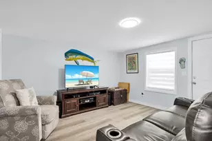 209 Buttonwood Ave, Key Largo, FL 33037 - Photo 9