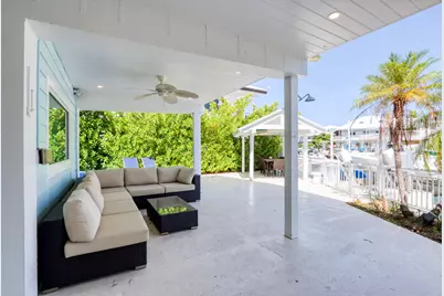 214 Aberdeen Court, Tavernier, FL 33070 - Photo 13