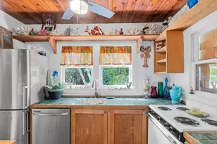 140 Tavern Dr, Tavernier, FL 33070 - Photo 11