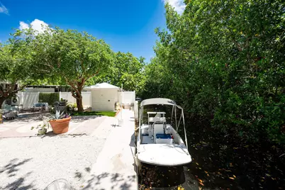 7 Barcelona Drive, Big Coppitt, FL 33040 - Photo 19