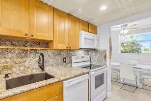 88540 Overseas Hwy, Islamorada, FL 33070 - Photo 17