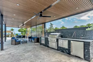 16 Seaside Ave, Key Largo, FL 33037 - Photo 127