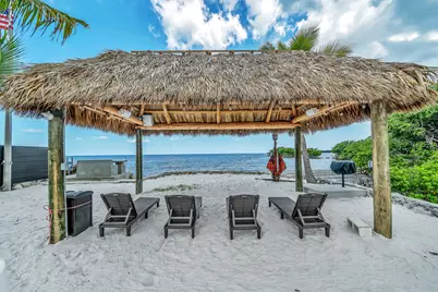 16 Seaside Avenue, Key Largo, FL 33037 - Photo 5