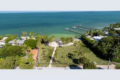 134 S Bay Harbor Drive, Key Largo, FL 33037 - Photo 23
