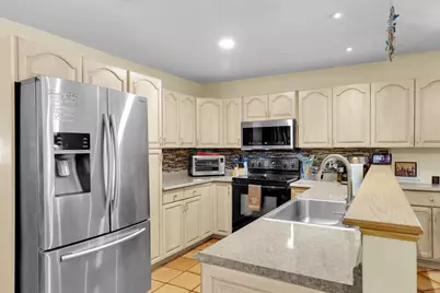 323 Bayview Avenue, Key Largo, FL 33037 - Photo 23