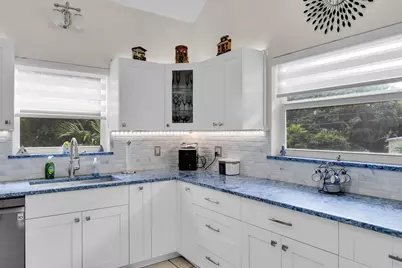 593 Bonito Avenue, Key Largo, FL 33037 - Photo 23