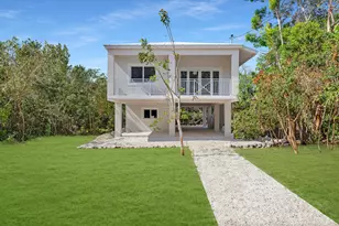 14 Tarpon Ave, Key Largo, FL 33037 - Photo 1
