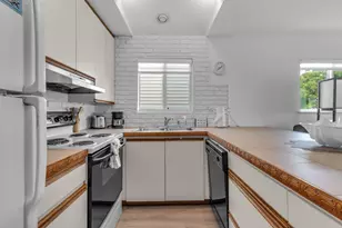 350 E Ocean Dr, Key Colony, FL 33051 - Photo 31