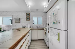 340 E Ocean Dr, Key Colony Beach, FL 33051 - Photo 9