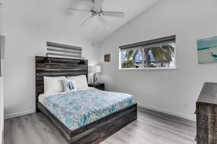 340 E Ocean Dr, Key Colony Beach, FL 33051 - Photo 25