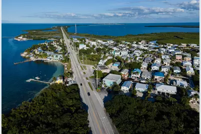 105 Long Key Lake Drive, Layton, FL 33001 - Photo 37