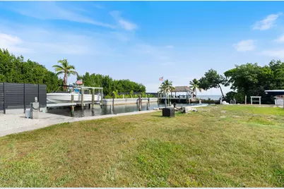 127 Seaside Avenue, Key Largo, FL 33037 - Photo 49