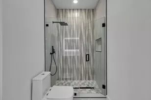 46 Transylvania Ave, Key Largo, FL 33037 - Photo 17