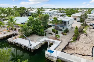 311 Buttonwood Cir, Key Largo, FL 33037 - Photo 3