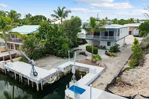 311 Buttonwood Cir, Key Largo, FL 33037 - Photo 1