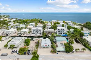 311 Buttonwood Cir, Key Largo, FL 33037 - Photo 35