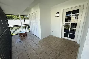 435 Collins Street #Upstairs Only, Key Largo, FL 33037 - Photo 5