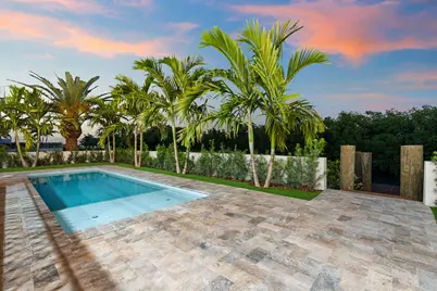 230 15th Circle, Key Colony, FL 33051 - Photo 5