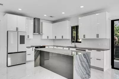 50 Transylvania Avenue, Key Largo, FL 33037 - Photo 11