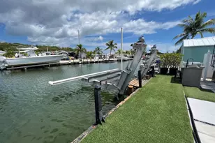 325 Calusa Street, Key Largo, FL 33037 - Photo 17