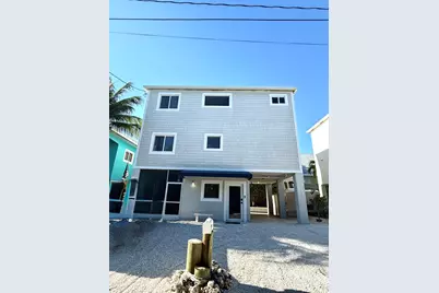 15 Lakeview Drive, Key Largo, FL 33037 - Photo 1