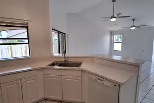 3214 San Remo Cir, Homestead, FL 33035 - Photo 9