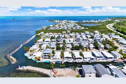 124 Valjean Lane, Key Largo, FL 33070 - Photo 1