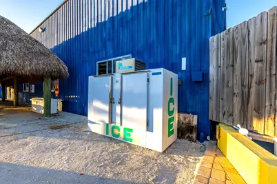 90400 Overseas Highway, Tavernier, FL 33070 - Photo 37