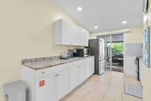 171 10th St, Key Colony, FL 33051 - Photo 25