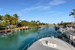 232 W Seaview Dr, Duck Key, FL 33050 - Photo 73