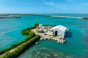 5110 Sunset Village Dr, Duck Key, FL 33050 - Photo 31