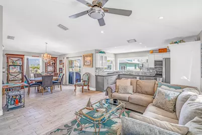 19 Avenue D, Key Largo, FL 33037 - Photo 11