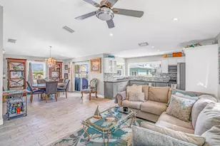 19 Avenue D, Key Largo, FL 33037 - Photo 11