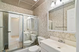 300 Ocean Dr, Key Largo, FL 33037 - Photo 17