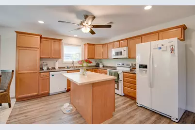 31036 Avenue J, Big Pine, FL 33043 - Photo 5