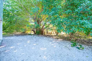 31036 Ave J, Big Pine, FL 33043 - Photo 23