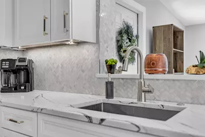 202 Navajo Street, Tavernier, FL 33070 - Photo 15