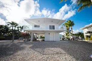 203 Bessie Rd, Tavernier, FL 33070 - Photo 1