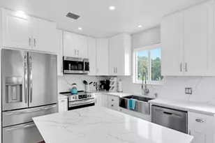 325 Calusa Street, Key Largo, FL 33037 - Photo 5