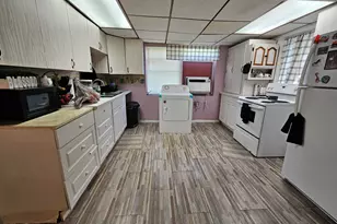 908 66th St, Marathon, FL 33050 - Photo 15