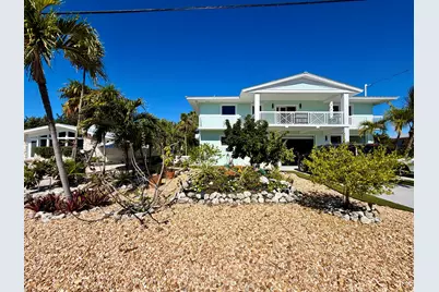 247 W Seaview Circle, Duck, FL 33050 - Photo 1