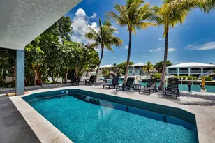 362 E Seaview Dr, Duck Key, FL 33050 - Photo 59