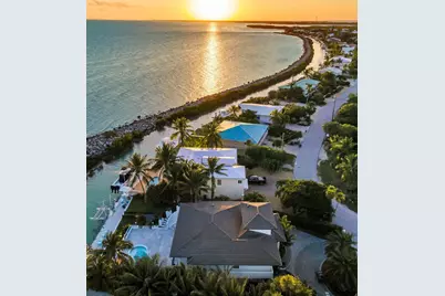 210 W Seaview Circle, Duck Key, FL 33050 - Photo 73
