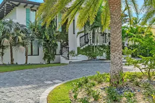 210 W Seaview Cir, Duck Key, FL 33050 - Photo 5