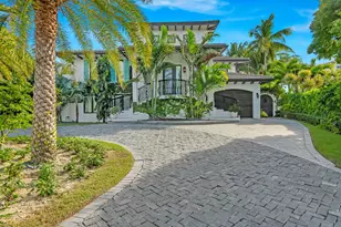 210 W Seaview Cir, Duck Key, FL 33050 - Photo 3