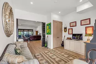 210 Wildwood Cir, Key Largo, FL 33037 - Photo 23