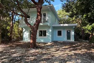 203 Anitgua Rd, Tavernier, FL 33070 - Photo 1
