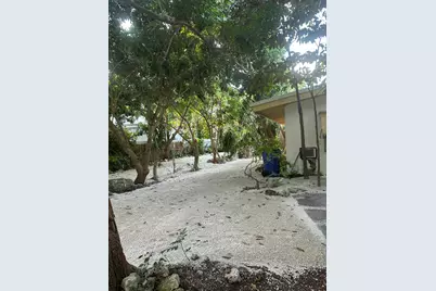 112 S Rolling Hill Road, Tavernier, FL 33070 - Photo 3