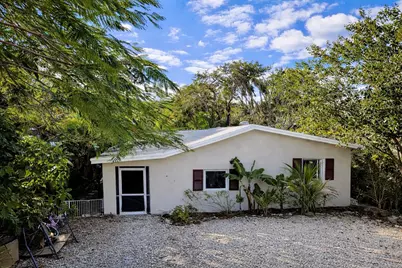 711 Sharon Place, Key Largo, FL 33037 - Photo 1